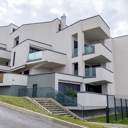 Auredius Deluxe Sea Apartment Koper Exteriör bild