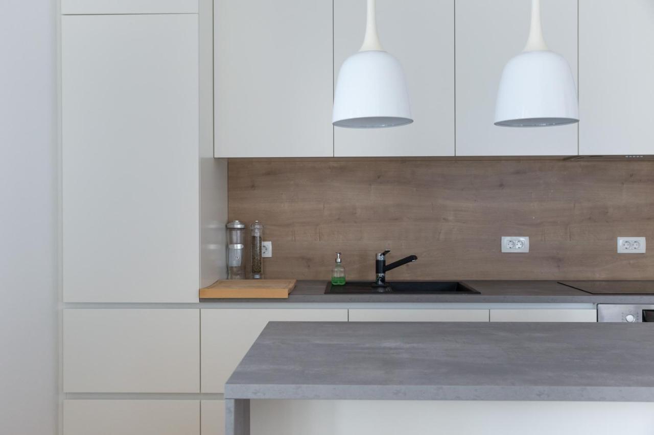 Auredius Deluxe Sea Apartment Koper Exteriör bild
