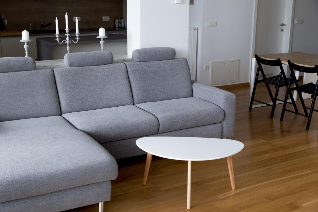 Auredius Deluxe Sea Apartment Koper Exteriör bild
